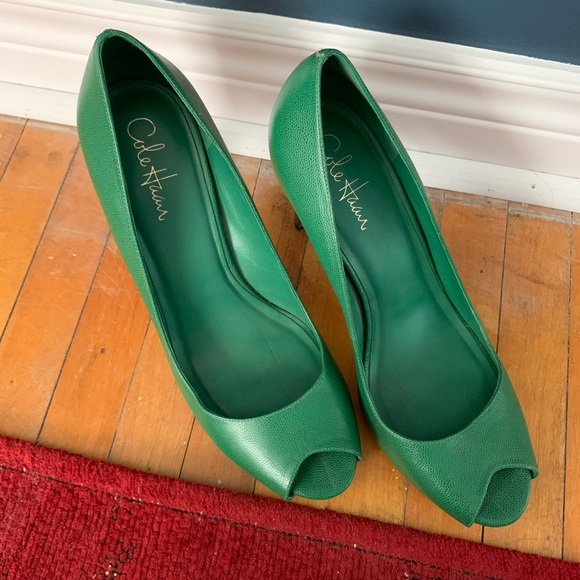 Cole Haan Green Heels - Picture 2 of 2